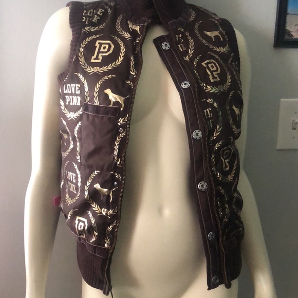 ‼️NEW INVENTORY‼️Victorias Secret Pink Reversible Brown Gold Logo Puffer Vest XS - Picture 8 of 8
